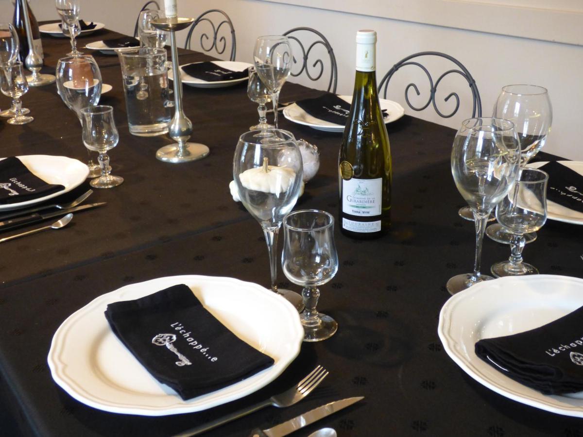 Chambres Et Table L' Echappee Bouvesse-Quirieu Εξωτερικό φωτογραφία