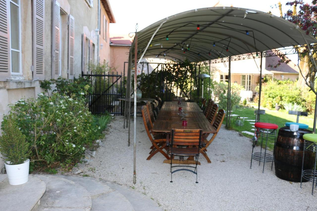 Chambres Et Table L' Echappee Bouvesse-Quirieu Εξωτερικό φωτογραφία